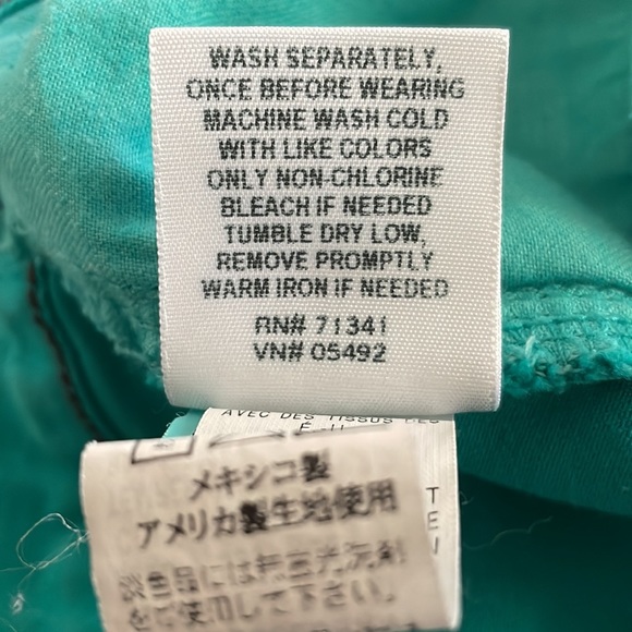 Miniskirt. L.L. Bean Favorite Fit 4 P bright green/aqua denim skirt. Very nice. - Picture 4 of 4